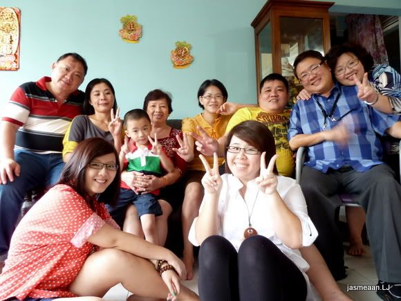 CNY2011,family