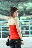 Foto cewek seksi berbaju merah so sweet